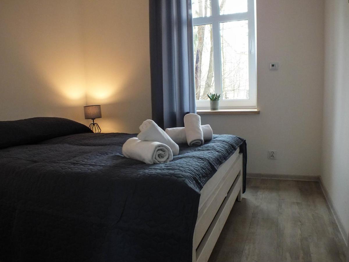 Apartament Plac Piastowski 1 เยเลเนียกูรา ภายนอก รูปภาพ